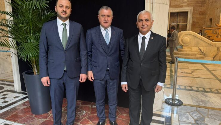 Mervan Gül’den Gençlik Ve Spor Bakanı Osman Aşkın Bak’a Ziyaret: “Siirt’in Gençleri İçin Çalışmaya Devam Ediyoruz”