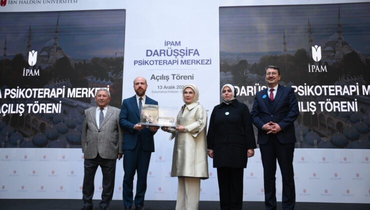 Emine Erdoğan, İHÜ Darüşşifa Psikoterapi Merkezi’nin Açılışına Katıldı