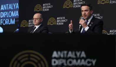 Bakan Bayraktar: “Türkiye Enerjide Krizlerle Baş Etmeye Alışık ve Dirençli”